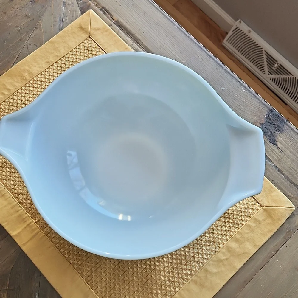 Pyrex 444 Avacado Green Verde Mixing Bowl 4 Quart Made In USA